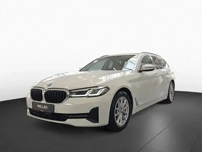 Gebraucht BMW 530 Performance 286 PS (210 kW) 2022 Alpinweiss iii (weiß) Kombi