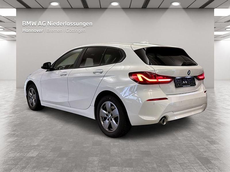Gebraucht BMW 118 Advantage 136 PS (100 kW) 2023 Weiß Kleinwagen