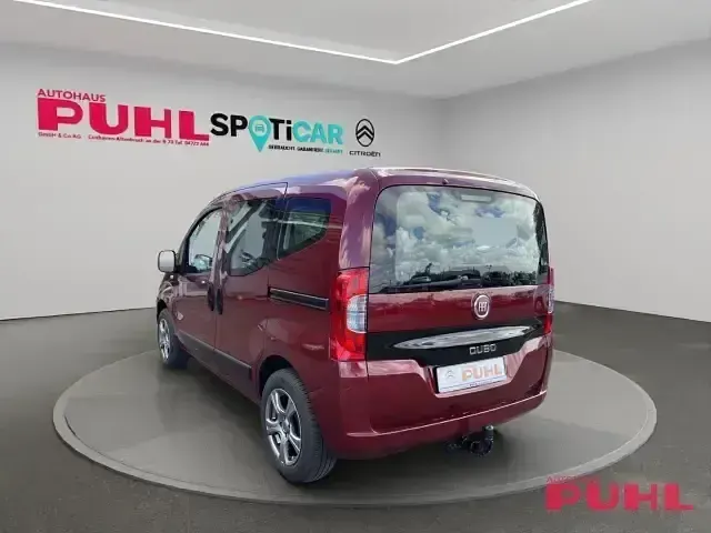 Gebraucht Fiat Qubo Trekking 77 PS (56 kW) 2018 Rot Van / Kleinbus