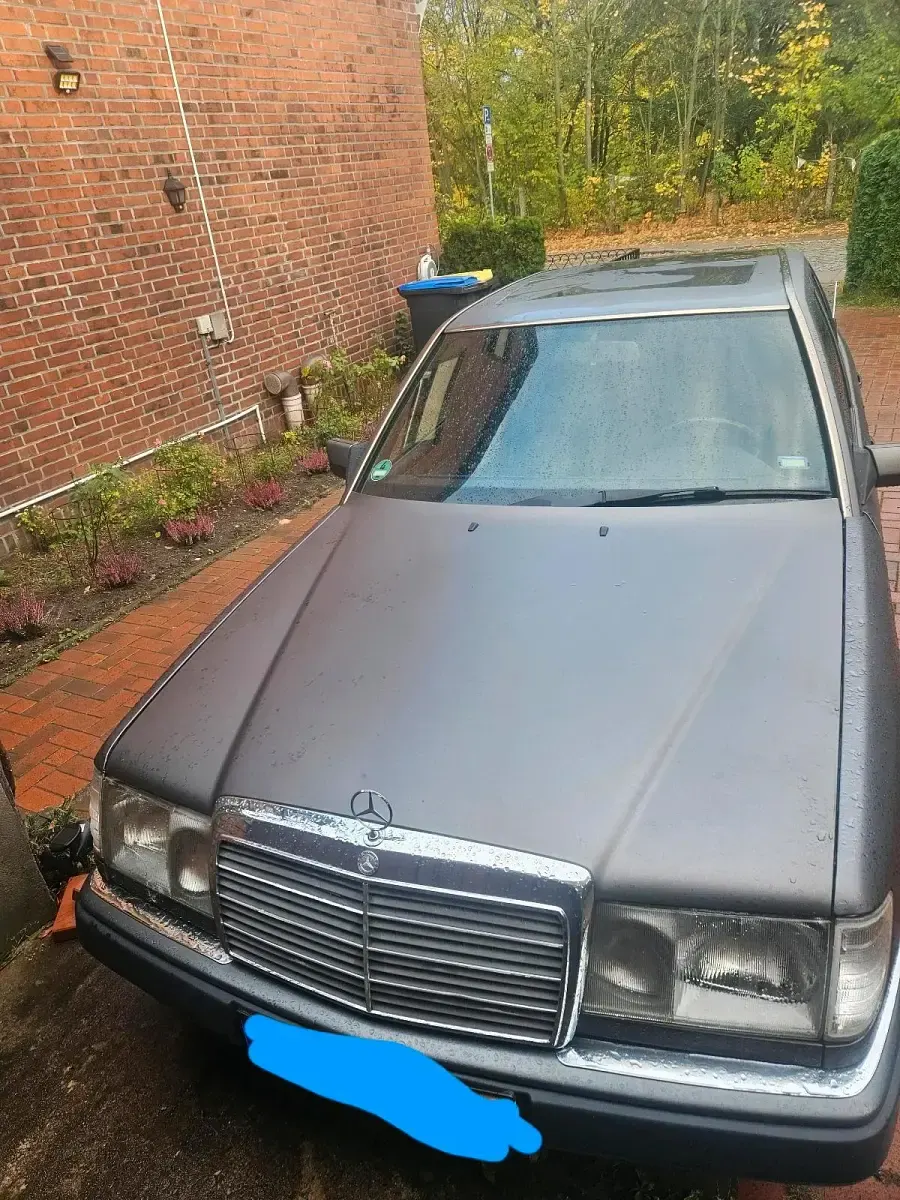 Gebraucht Mercedes E230 132 PS (97 kW) 1992 Limousine