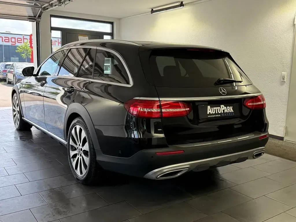 Gebraucht Mercedes E350 258 PS (189 kW) 2018 Schwarz Limousine