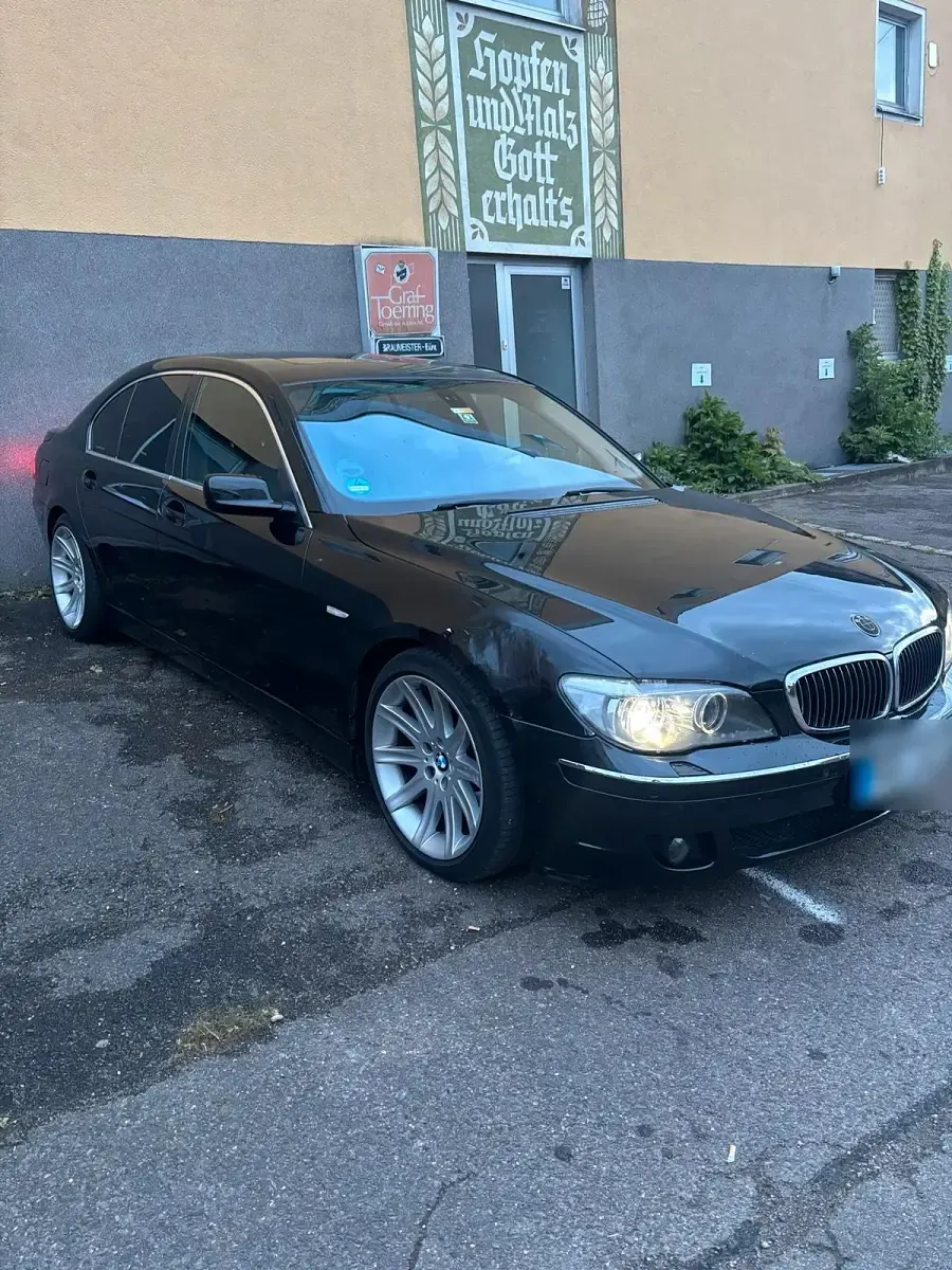 Gebraucht BMW 740 309 PS (227 kW) 2006 Schwarz Limousine