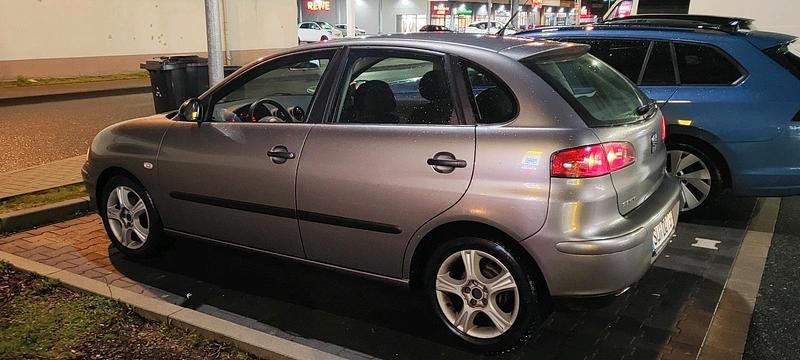Gebraucht Seat Ibiza 75 PS (55 kW) 2004 Grau Kleinwagen