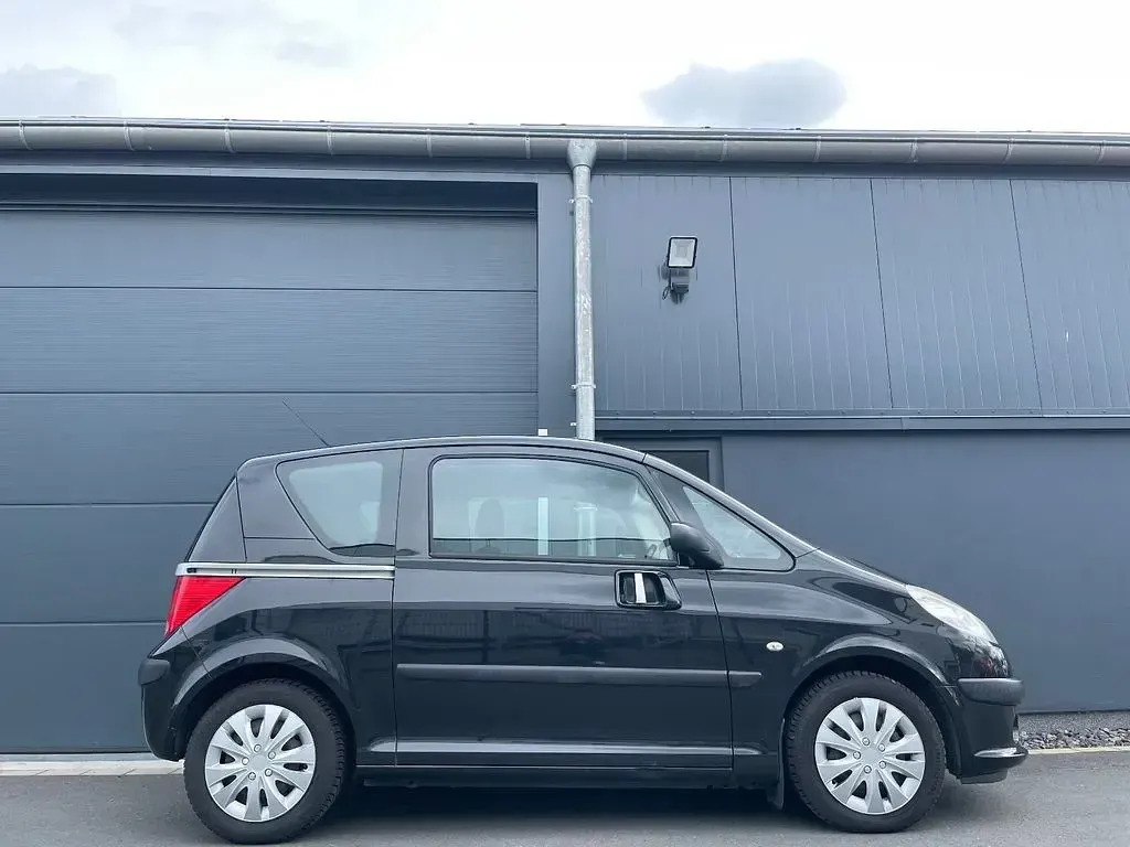 Gebraucht Peugeot 1007 Premium 109 PS (80 kW) 2007 Van / Kleinbus