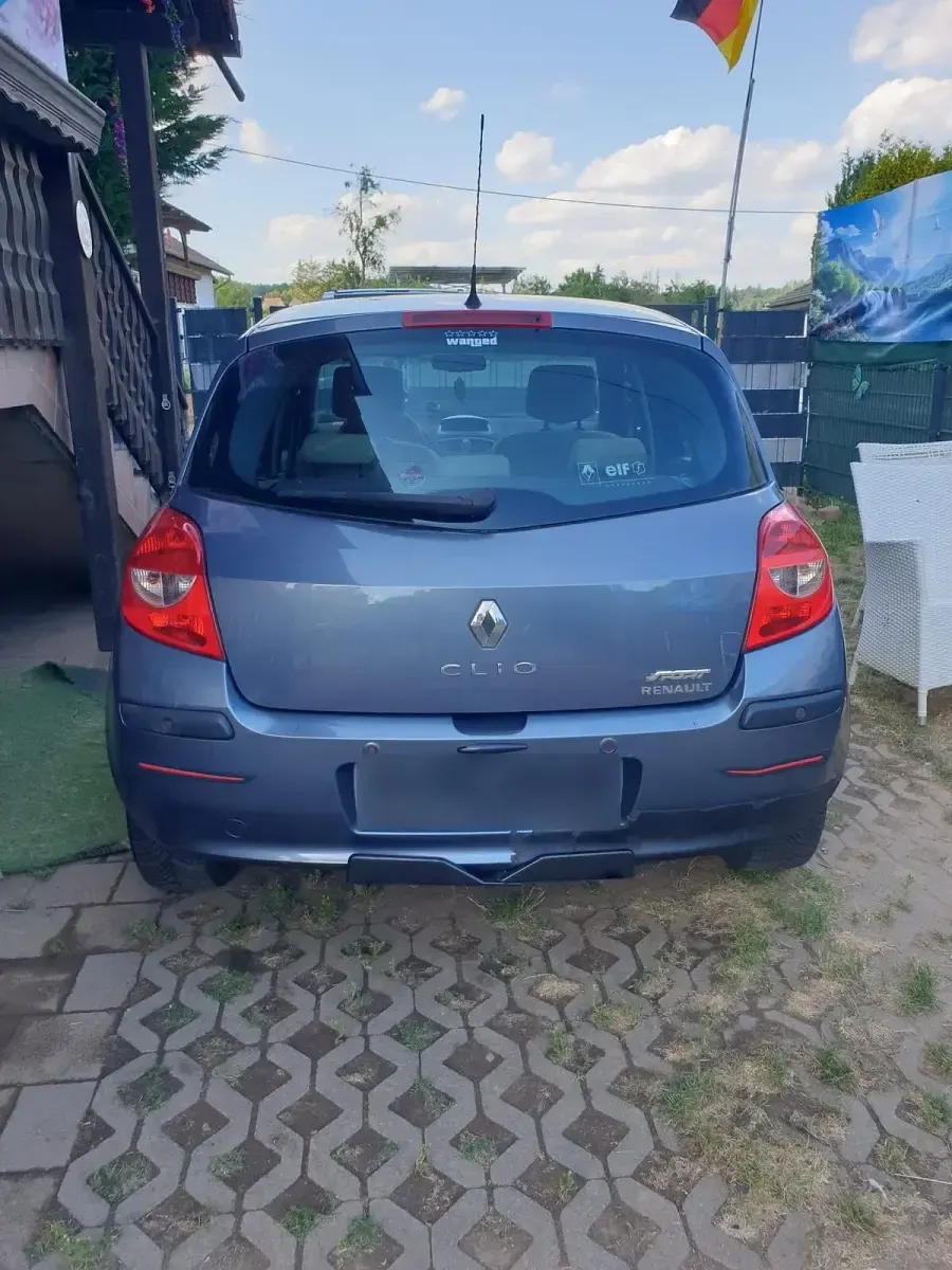 Gebraucht Renault Clio II 125 PS (91 kW) 2006 Blau Limousine