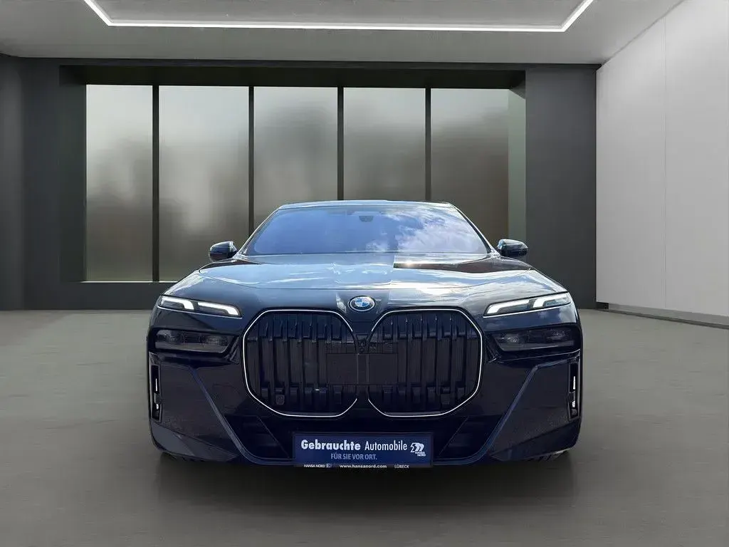 Gebraucht BMW i7 Sport Line 334 kW (455 PS) 2024 Schwarz Limousine