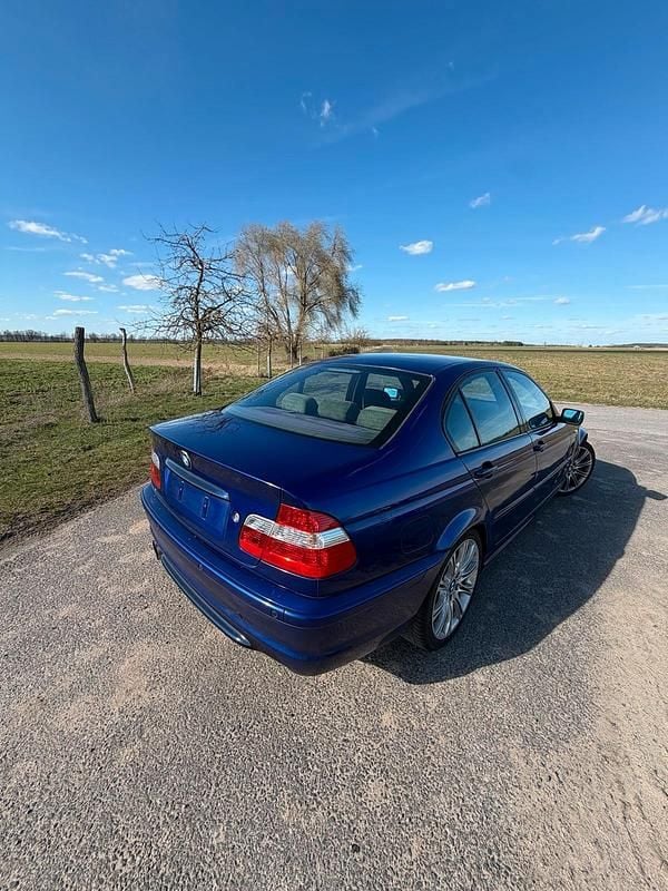 Gebraucht BMW 330 231 PS (169 kW) 2004 Blau Limousine