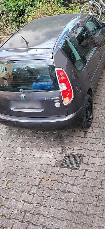 Andere farben Gebraucht 2011 Skoda Roomster Van / Kleinbus | 3.500 € - Bild 1/4
