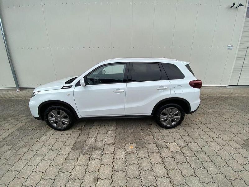 Neu Suzuki Vitara Comfort 129 PS (94 kW) 2025 Weiß SUV