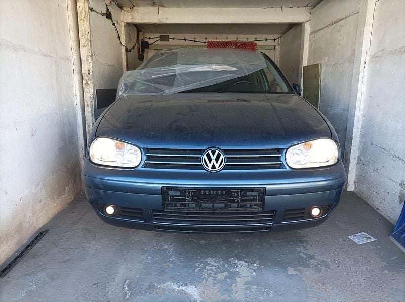 Blau Gebraucht 2003 VW Golf Pacific Limousine | 2.500 € (Guter Preis) - Bild 1/4