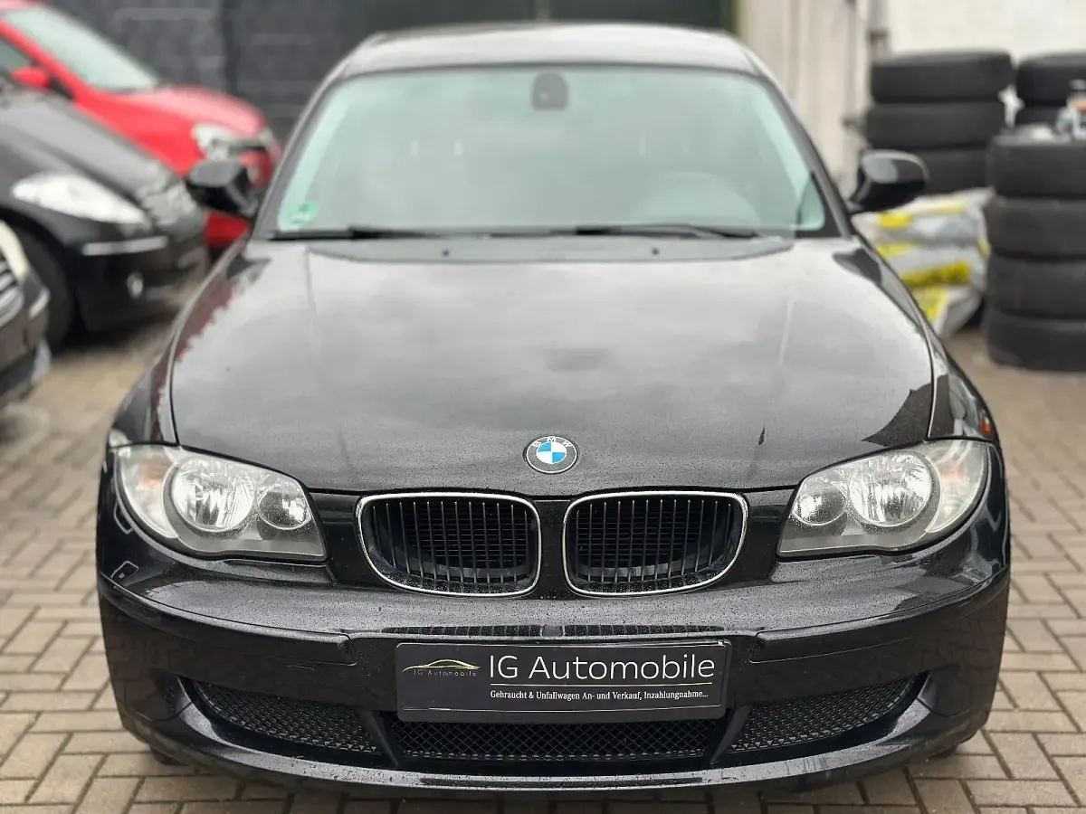 Gebraucht BMW 116 Efficient Dynamics 122 PS (89 kW) 2010 Schwarz Kleinwagen