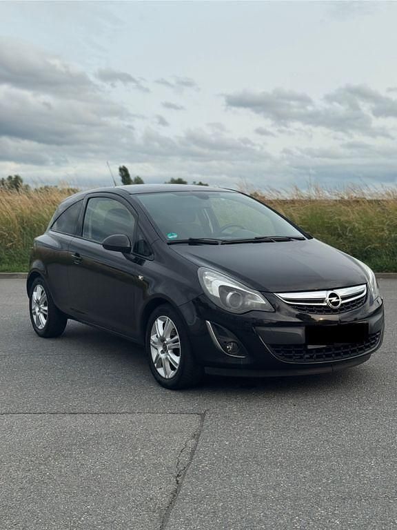 Gebraucht Opel Corsa Selection 69 PS (50 kW) 2011 Schwarz Kleinwagen