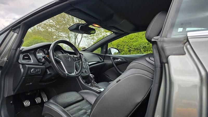 Gebraucht Opel Cascada Innovation 200 PS (147 kW) 2017 Grau Cabrio