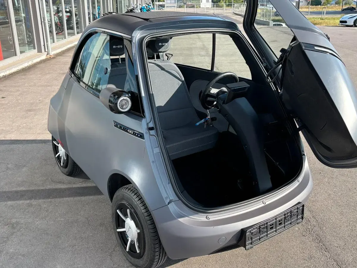 Gebraucht Micro Microlino 13 kW (18 PS) 2024 Schwarz Kleinwagen