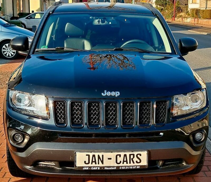 Schwarz Gebraucht 2013 Jeep Compass Limited SUV | 11.800 € (Fairer Preis) - Bild 1/4