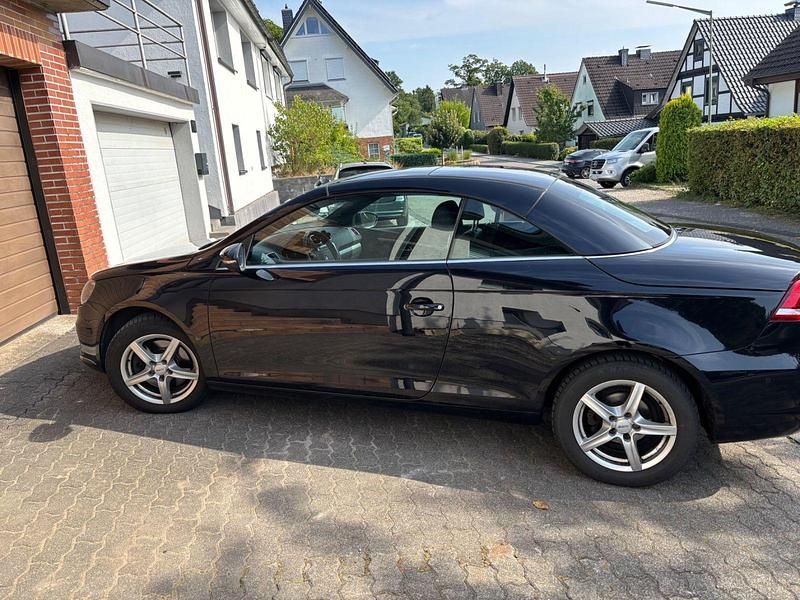 Schwarz Gebraucht 2013 VW Eos Cabrio | 9.900 € (Superpreis) - Bild 1/4
