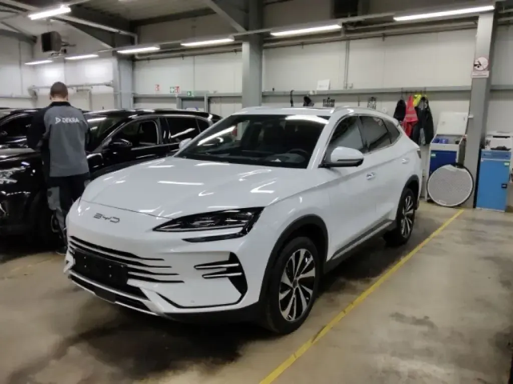 Używany BYD Seal 218 KM (160 kW) 2025 Biały SUV