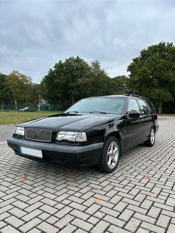Schwarz Gebraucht 1996 Volvo 850 Kombi | 4.499 € (Fairer Preis) - Bild 1/4