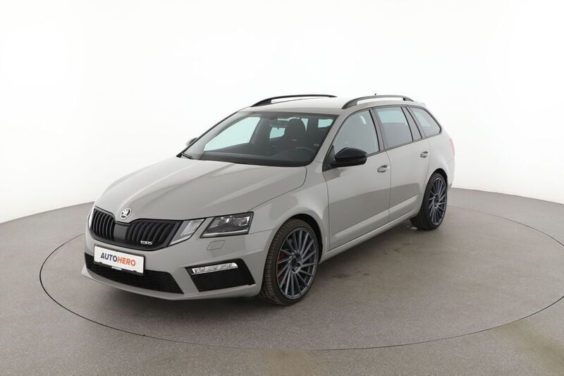 Grau Gebraucht 2018 Skoda Octavia RS Kombi | 21.080 € (Fairer Preis) - Bild 1/4