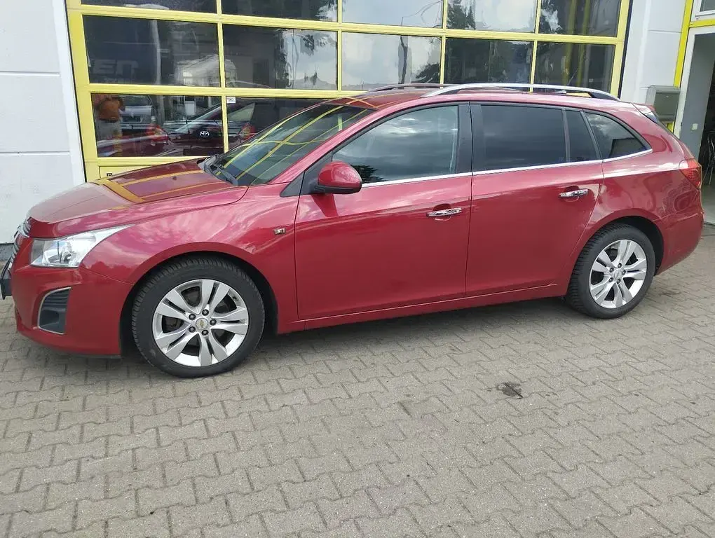 Gebraucht Chevrolet Cruze LTZ 163 PS (119 kW) 2012 Rot Kombi
