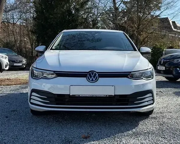 Gebraucht VW Golf VII United 150 PS (110 kW) 2021 Weiß Kleinwagen