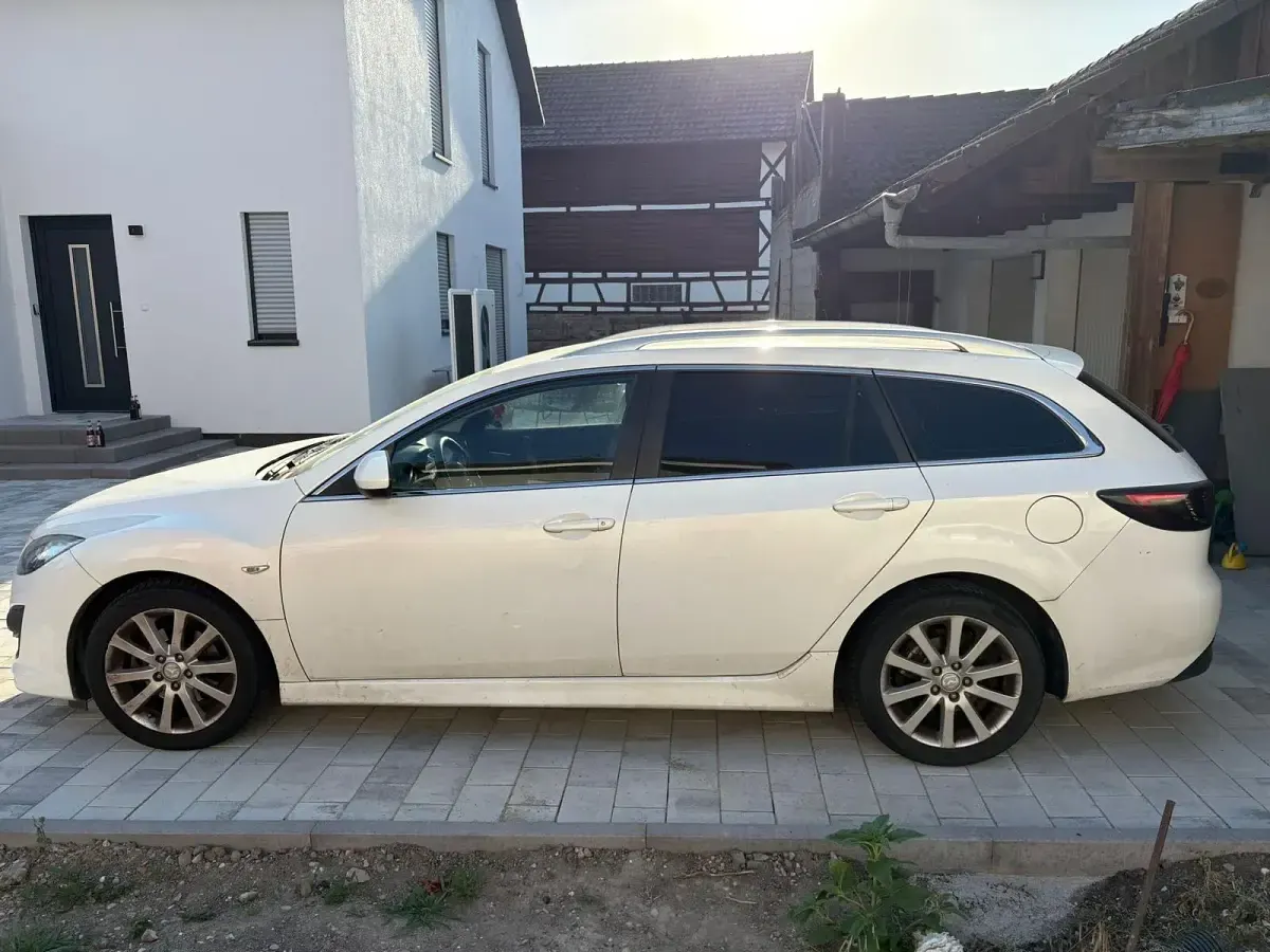 Gebraucht Mazda 6 163 PS (119 kW) 2010 Weiß Kombi