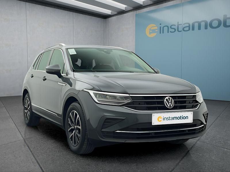 Gebraucht VW Tiguan 150 PS (110 kW) 2022 Grau SUV