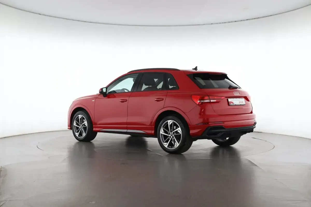 Gebraucht Audi Q3 S-Line 150 PS (110 kW) 2025 Progressivrot metallic SUV