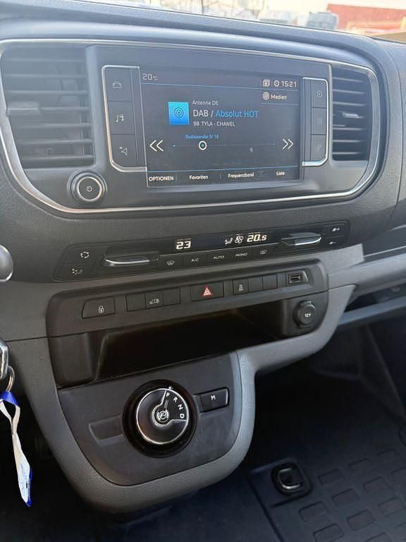 Gebraucht Peugeot Expert Premium 177 PS (130 kW) 2017 Weiß Van