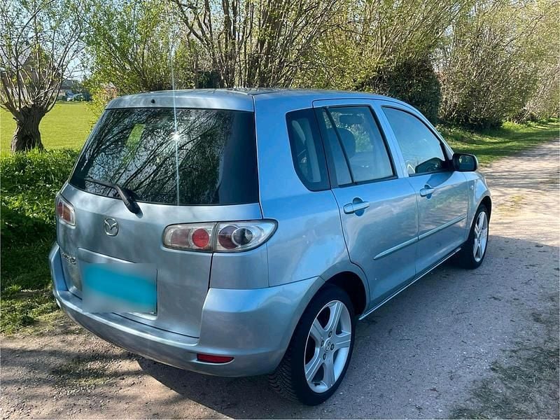 Usata Mazda 2 80 CV (58 kW) 2007 Blu Utilitaria