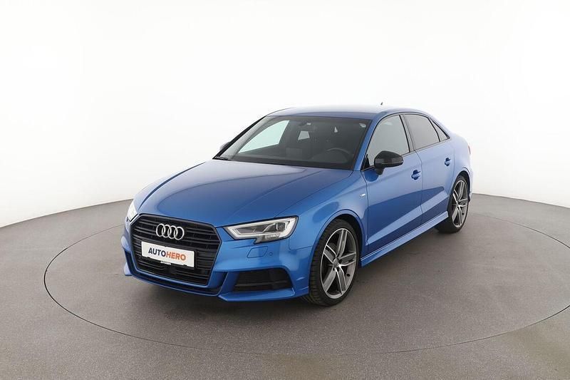 Blau Gebraucht 2018 Audi A3 Sport Limousine | 20.990 € (Teuer) - Bild 1/4