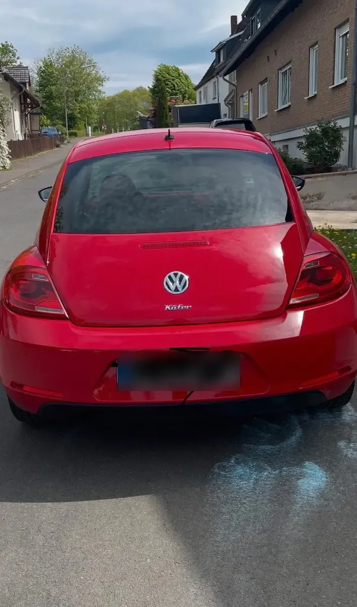 Second-hand VW Beetle 105 CP (77 kW) 2012 Roșu Hatchback