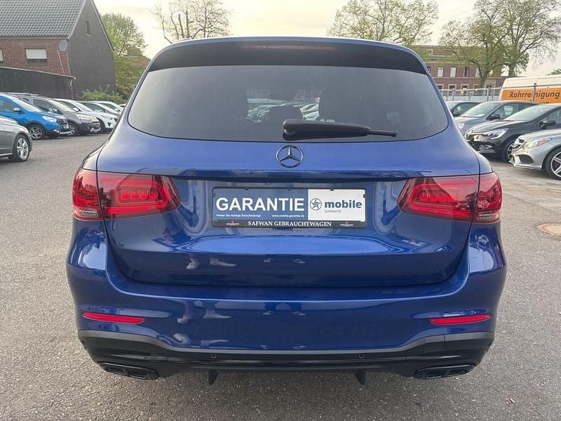 Gebraucht Mercedes GLC200 AMG line 197 PS (144 kW) 2019 Blau SUV