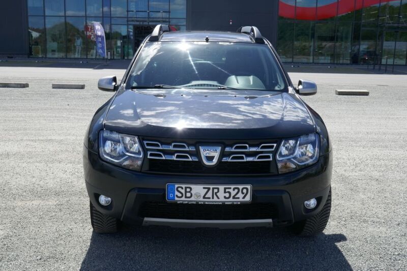Schwarz Gebraucht 2014 Dacia Duster Lauréate SUV | 5.500 € (Guter Preis) - Bild 1/4