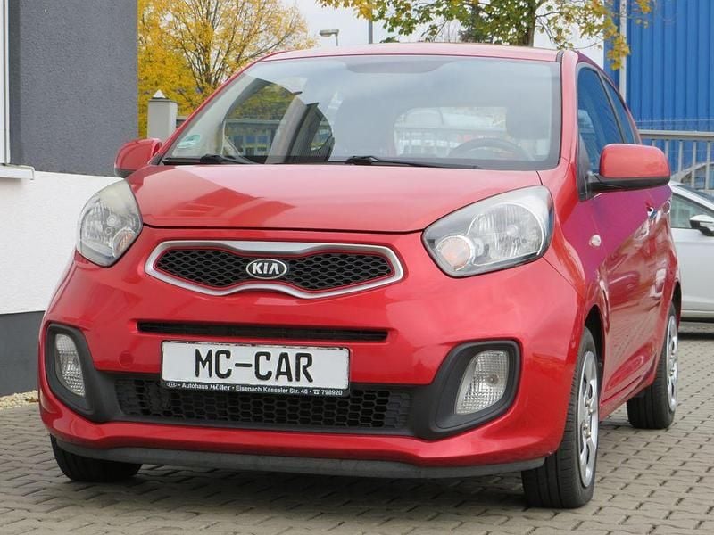 Rot Gebraucht 2014 Kia Picanto DREAM-TEAM Edition Kleinwagen | 3.990 € (Superpreis) - Bild 1/4