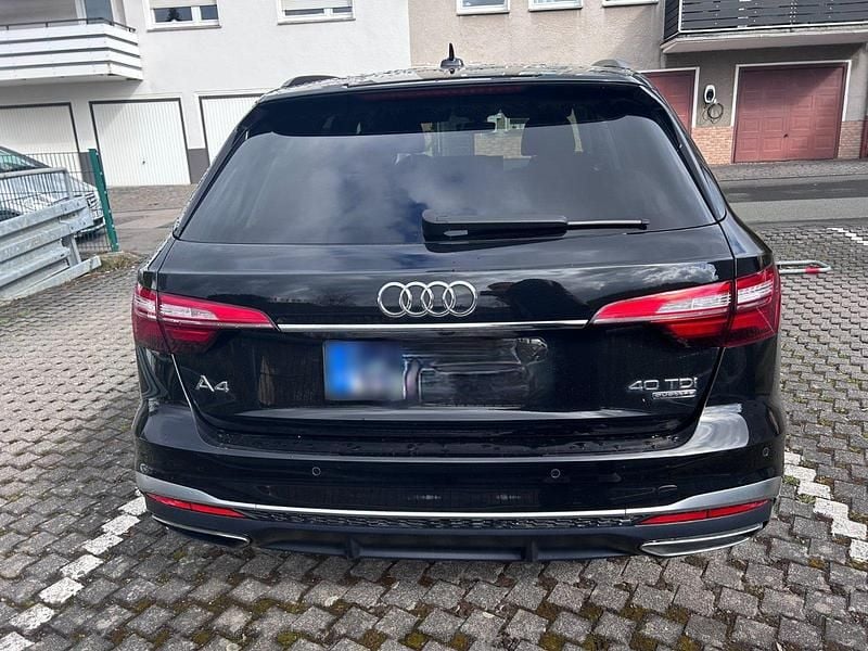 Gebraucht Audi A4 S-Line 204 PS (150 kW) 2021 Schwarz Kombi