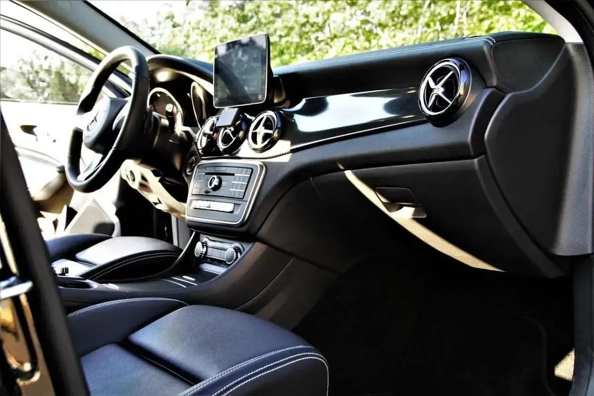 Gebraucht Mercedes GLA250 Style 211 PS (155 kW) 2019 SUV