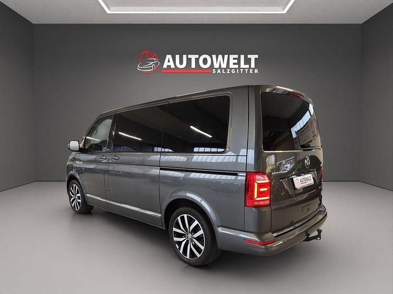 Gebraucht VW Multivan 199 PS (146 kW) 2019 Grau Van