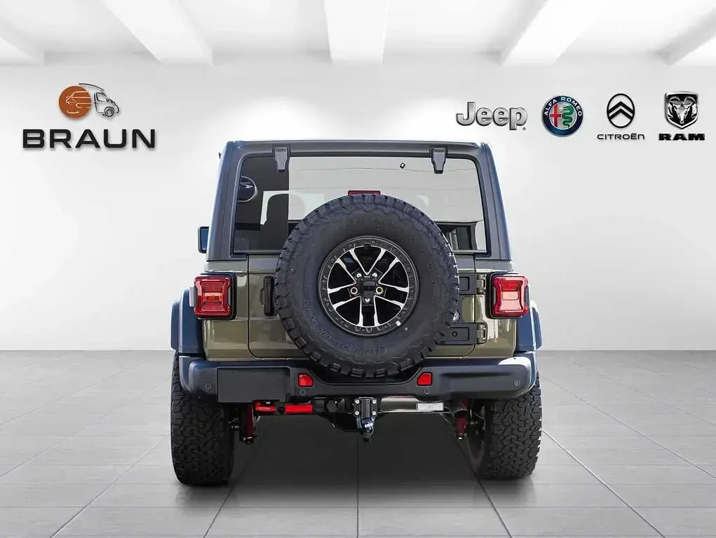 Neu Jeep Wrangler Rubicon 271 PS (199 kW) 2026 Grün SUV