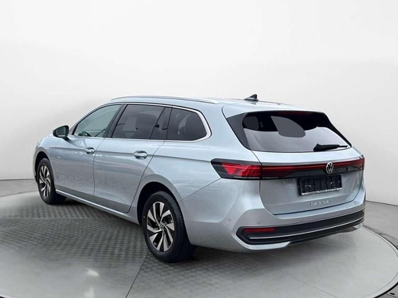 Gebraucht VW Passat Business 150 PS (110 kW) 2025 Silberschwarz Kombi
