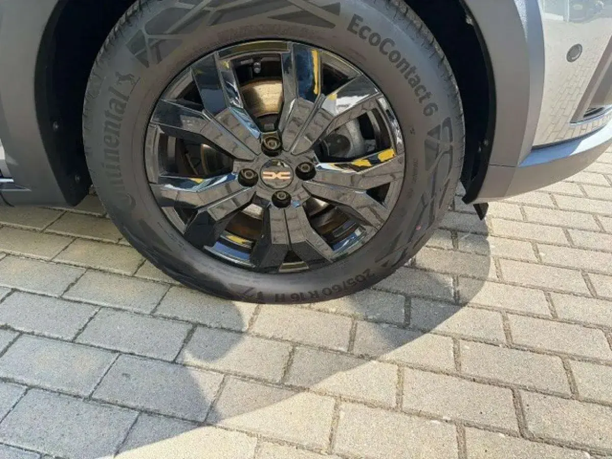 Gebraucht Dacia Jogger Extreme 110 PS (80 kW) 2024 Dolomitgrau Van / Kleinbus