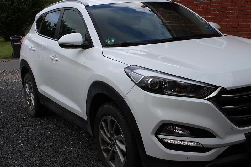 Weiß Gebraucht 2016 Hyundai Tucson Style SUV | 14.000 € (Guter Preis) - Bild 1/4