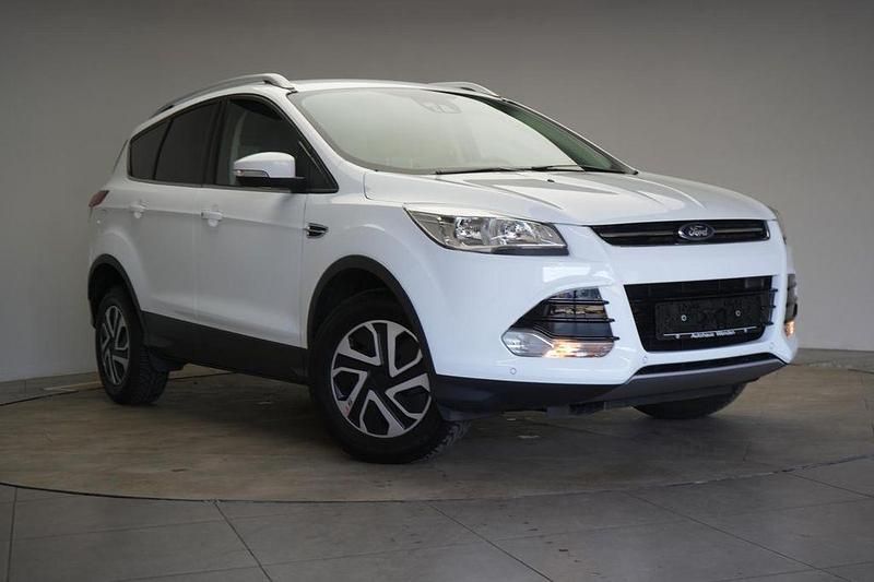 Gebraucht Ford Kuga Titanium 150 PS (110 kW) 2014 Weiß SUV