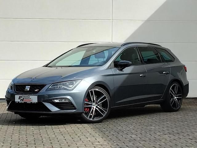 Pirineos grau Gebraucht 2017 Cupra Leon Kombi | 22.860 € (Fairer Preis) - Bild 1/4