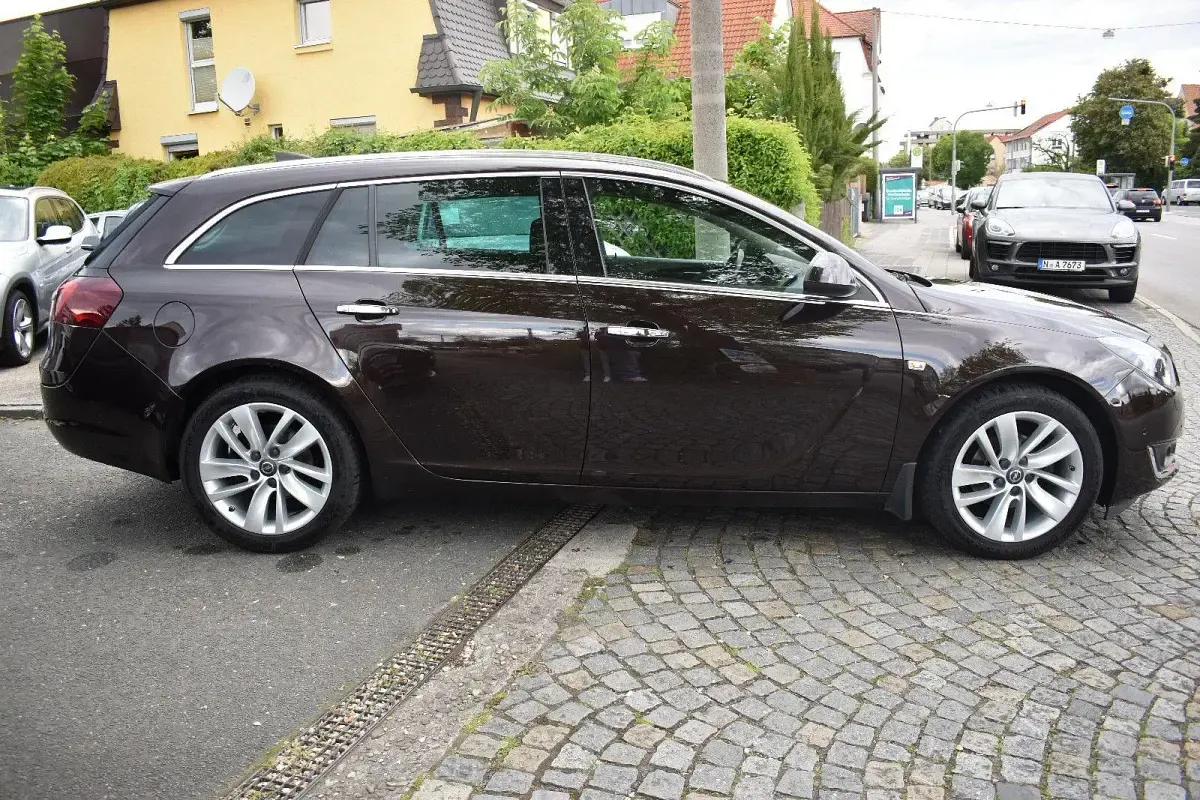 Gebraucht Opel Insignia Innovation 136 PS (100 kW) 2016 Braun Kombi
