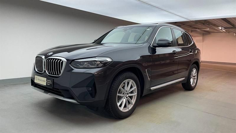 Sophistograu brillanteffekt Gebraucht 2024 BMW X3 Efficient Dynamics SUV | 44.349 € (Superpreis) - Bild 1/4