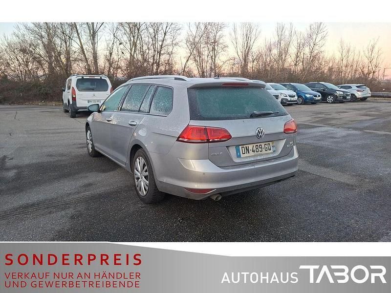 Gebraucht VW Golf VII Cup 105 PS (77 kW) 2015 Tungsten silver metallic Kombi