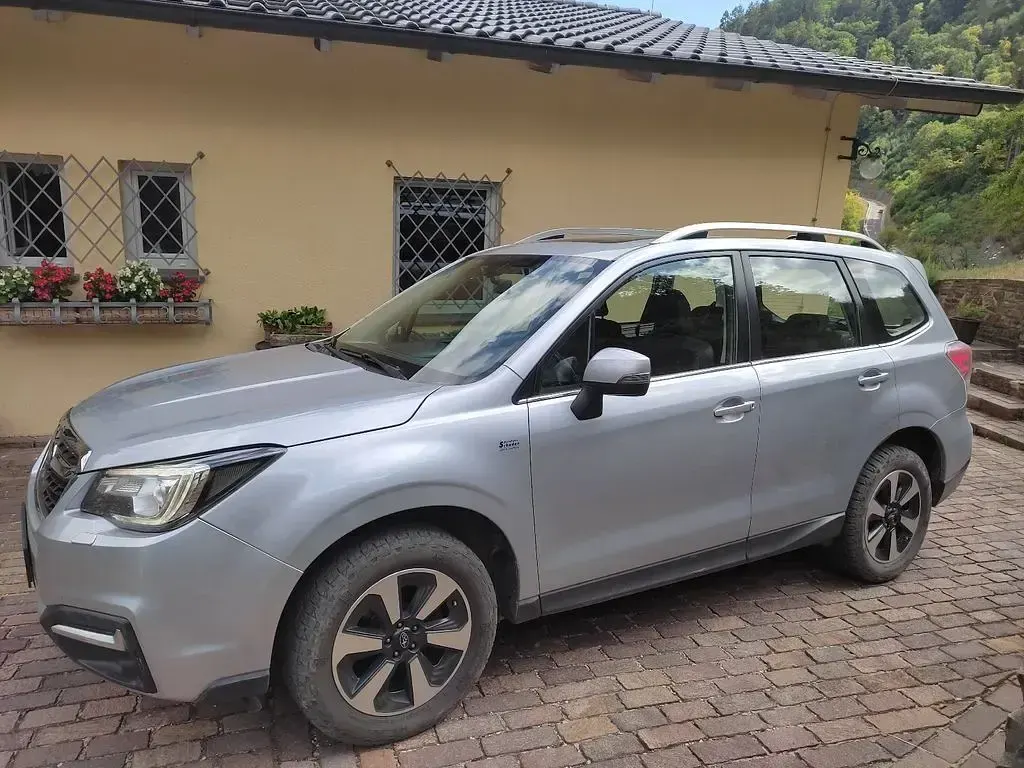 Gebraucht Subaru Forester Exclusive+ 150 PS (110 kW) 2019 Silber SUV