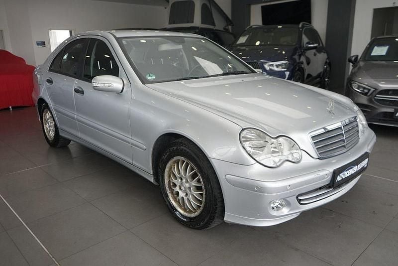 Iridiumsilber metalliclack Gebraucht 2007 Mercedes C200 Limousine | 5.980 € (Guter Preis) - Bild 1/4