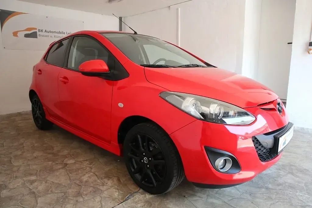 Gebraucht Mazda 2 Inclusive 102 PS (75 kW) 2014 Rot Limousine